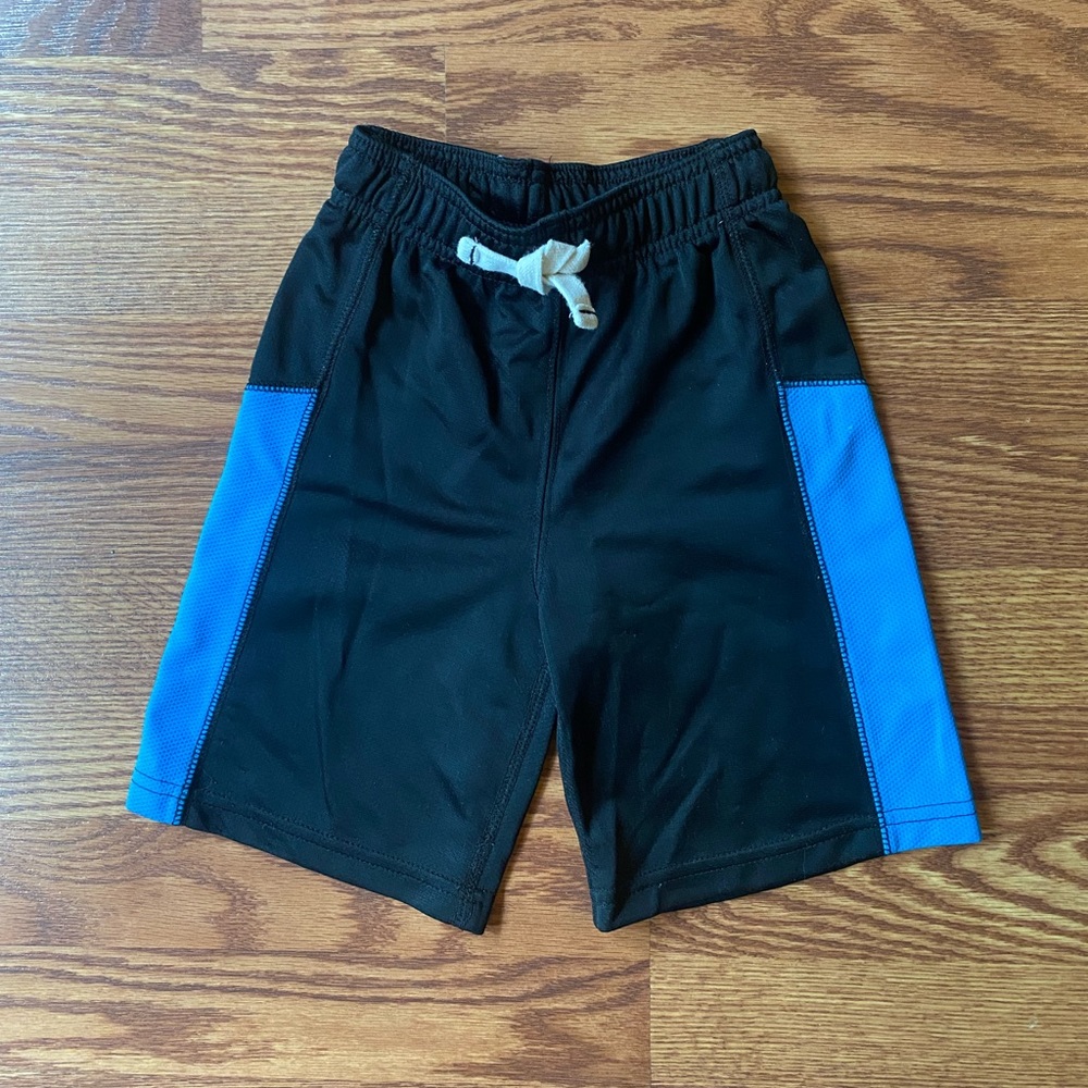Carter’s Little Boys Black Athletic Shorts Size 5T